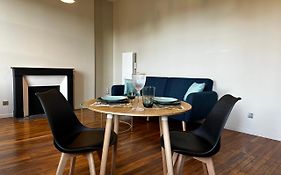 Le Magistral Beautiful One-Bedroom Apartment In The Historic Heart Of Tours