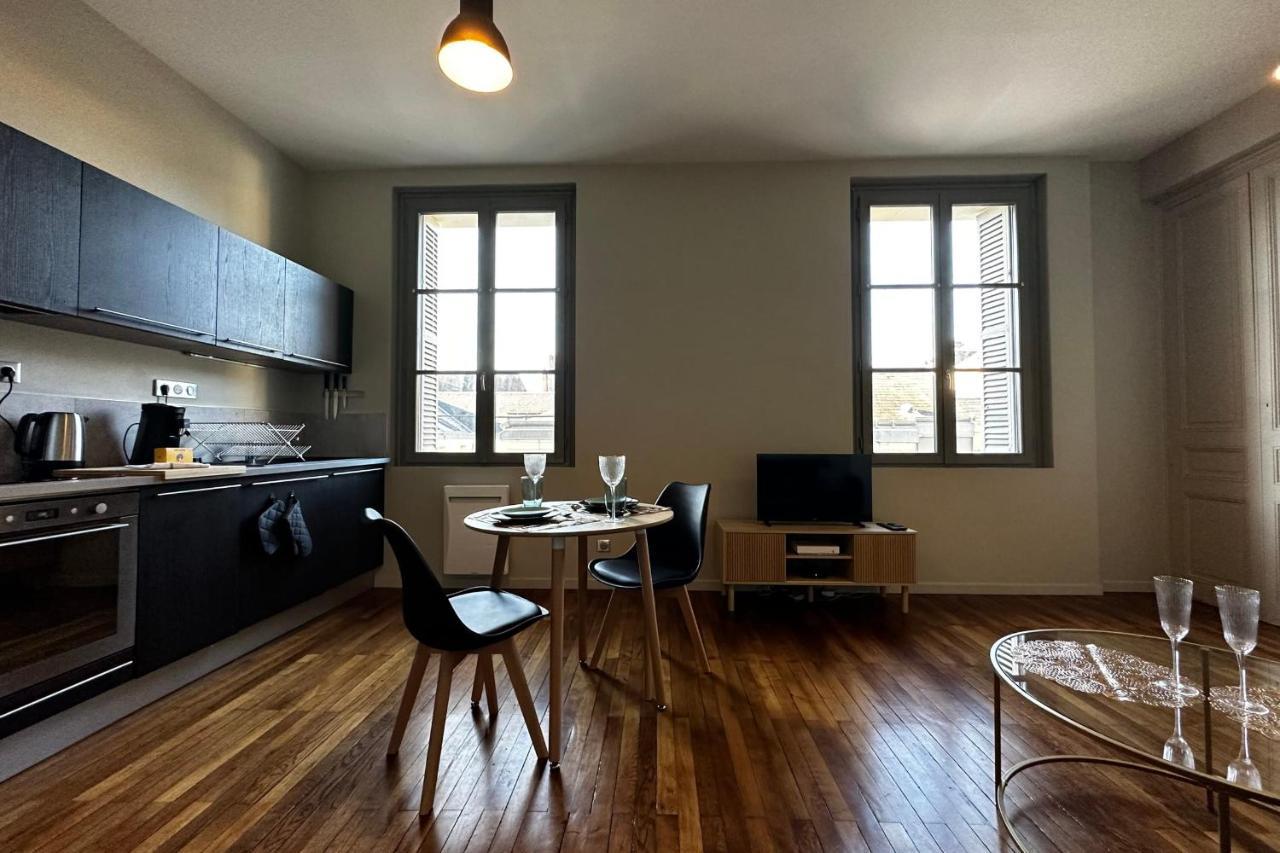 Le Magistral Beautiful One-Bedroom Apartment In The Historic Heart Of Tours Extérieur photo